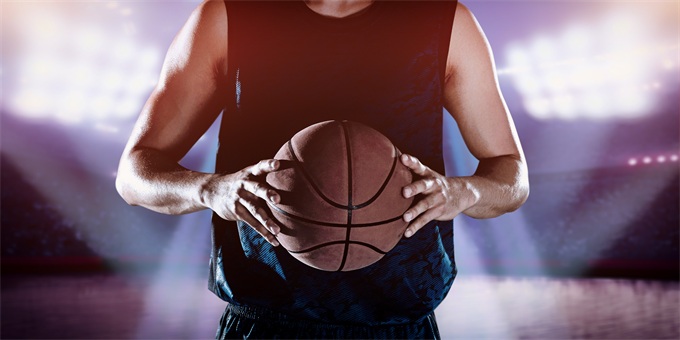 NBA新赛季工资帽出炉！比上赛季提高800多万 自由市场开启“狂欢”模式-第1张图片-ZBLOG