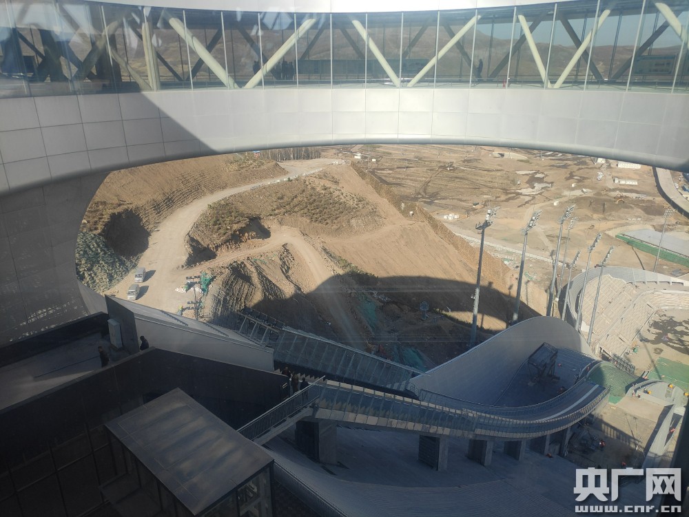 探馆2022冬奥场馆 奥运村建筑绿色可回收-第2张图片-ZBLOG