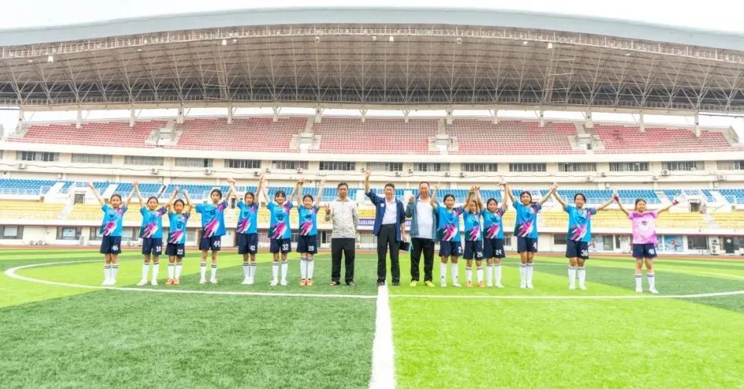 2025年新余市U13男女足联赛圆满落幕-第2张图片-ZBLOG