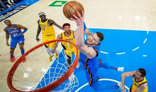 雷霆队夺得NBA总冠军！裁判福斯特被视为取胜关键，肖华最大输家-第5张图片-ZBLOG