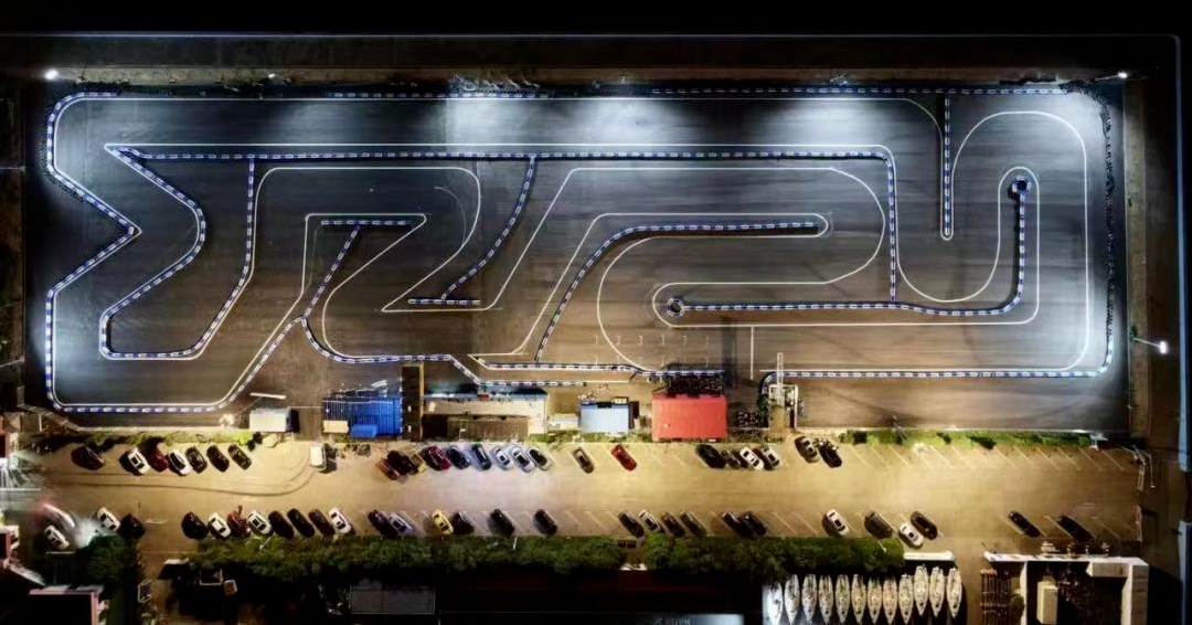 首批入选?来金山体验现实版“速度与激情”！-第2张图片-ZBLOG