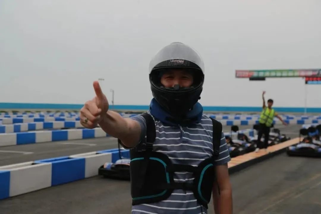 首批入选?来金山体验现实版“速度与激情”！-第7张图片-ZBLOG