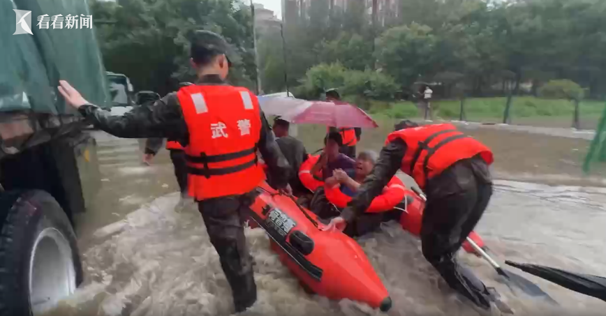 北京武警总队3440人坚守抢险救援一线-第2张图片-ZBLOG